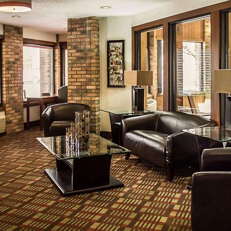 Quality Inn East Liverpool Экстерьер фото