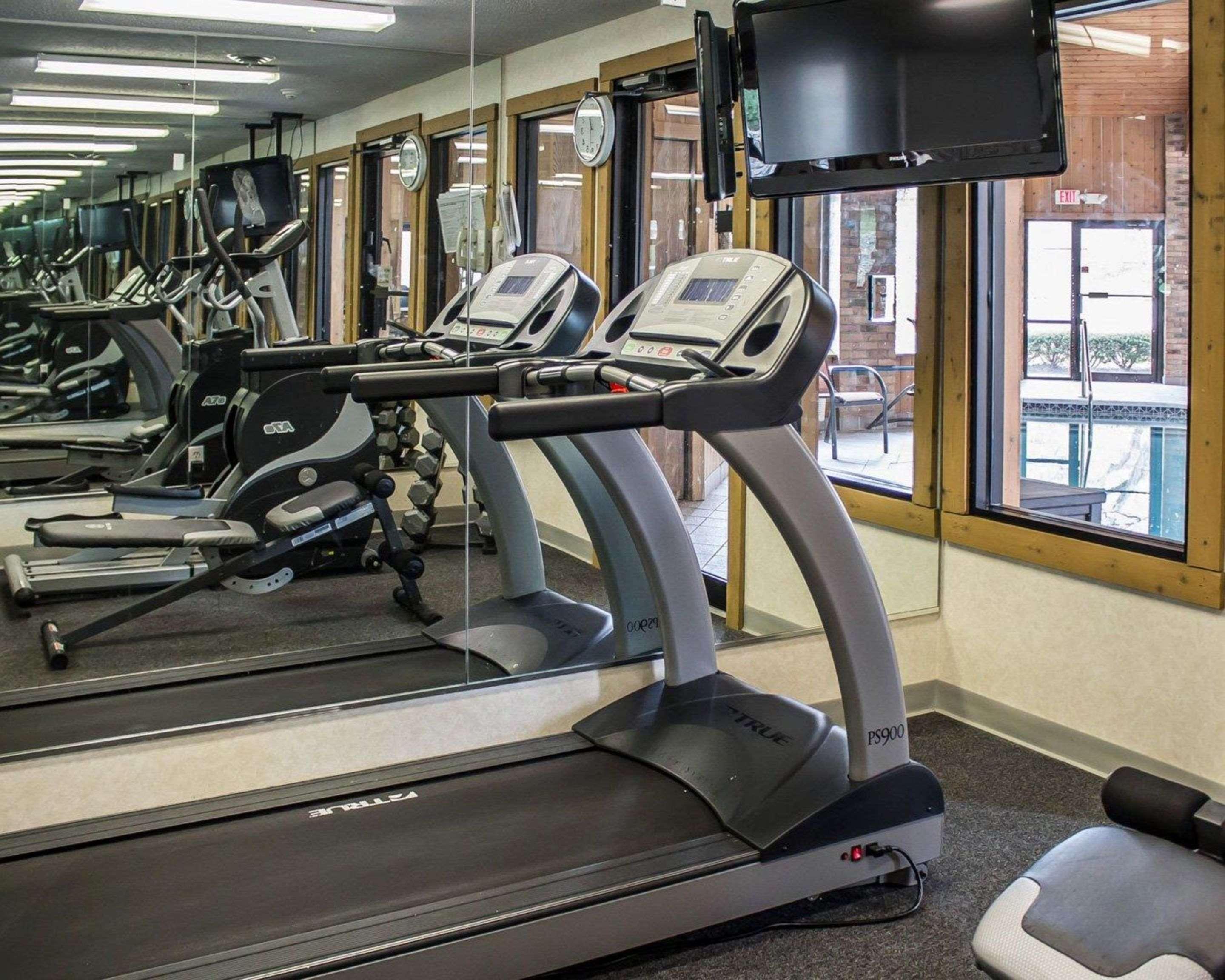 Quality Inn East Liverpool Экстерьер фото
