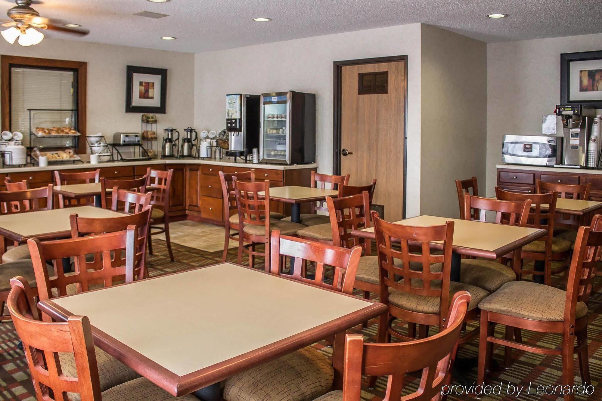 Quality Inn East Liverpool Экстерьер фото